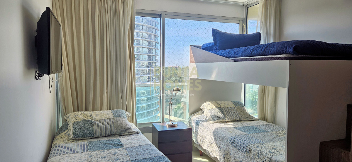 Apartamento ID.3831 - Venta departamento de 3 dormitorios en venta en Punta del Este