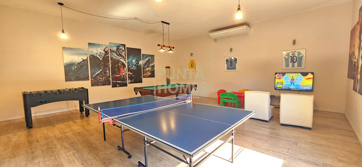 Apartamento ID.3802 - Venta de hermoso departamento de 2 dormitorios en Punta del Este.