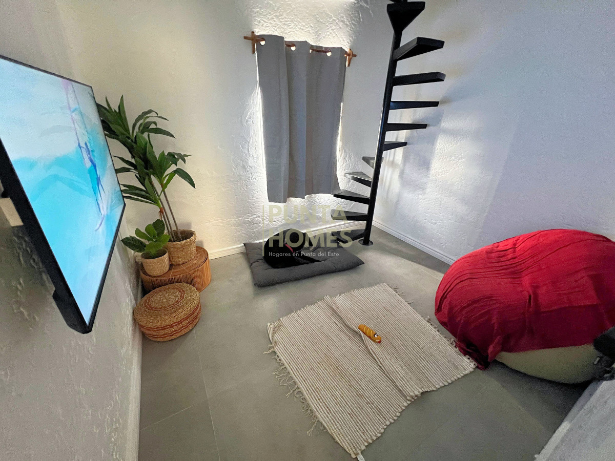 Apartamento ID.3886 - Renta asegurada en la Península de Punta del Este.! Departamento + monoambiente + local comercial