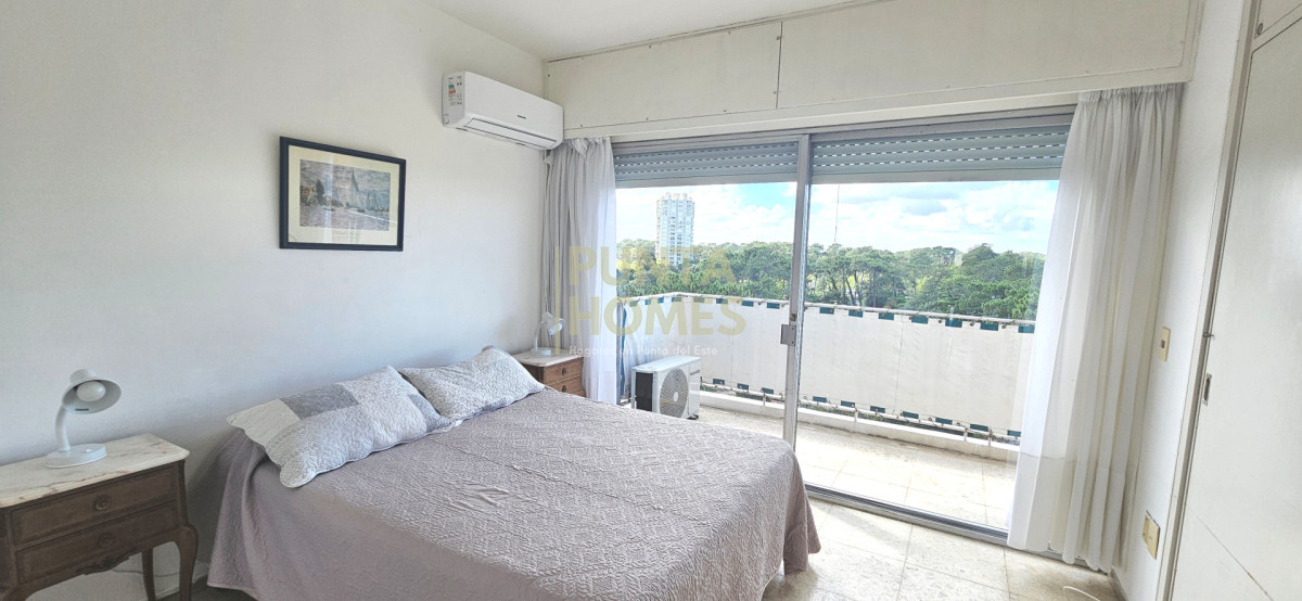 Apartamento ID.3952 - Venta de Apartamento de 3 dormitorios en Arcobaleno, Punta del Este.