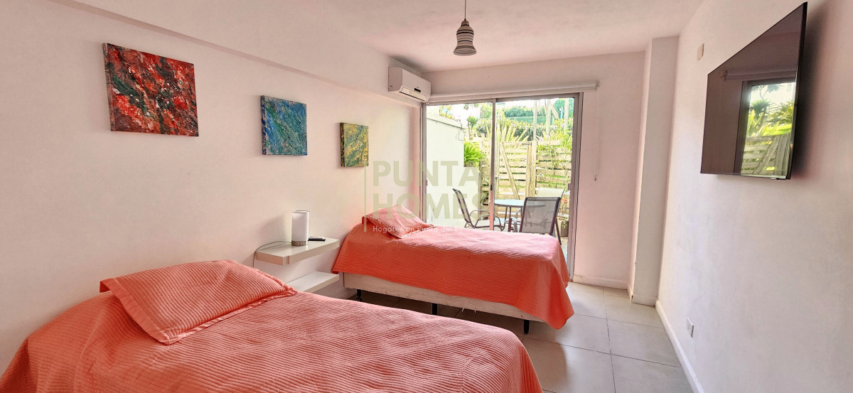 Apartamento ID.3833 - Venta de apartamento 2 dormitorios y 2 baños en Montoya, La Barra, Punta del Este.