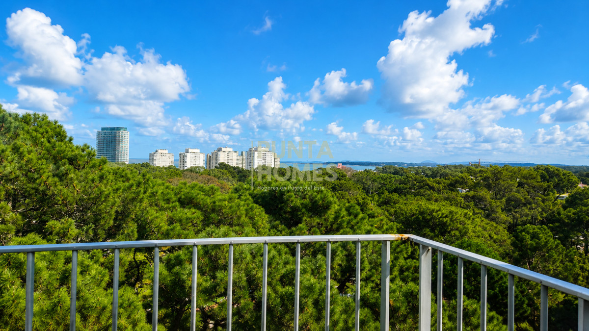 Apartamento ID.3952 - Venta de Apartamento de 3 dormitorios en Arcobaleno, Punta del Este.