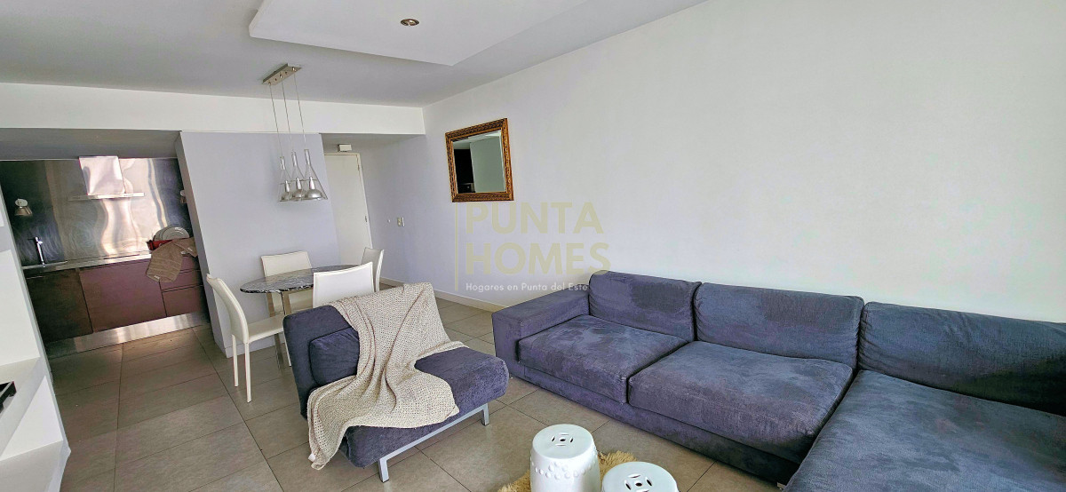 Apartamento ID.3822 - Venta de Aparatamento de 1 dormitorio y medio + 2 baños en Torre Yoo en Punta del Este