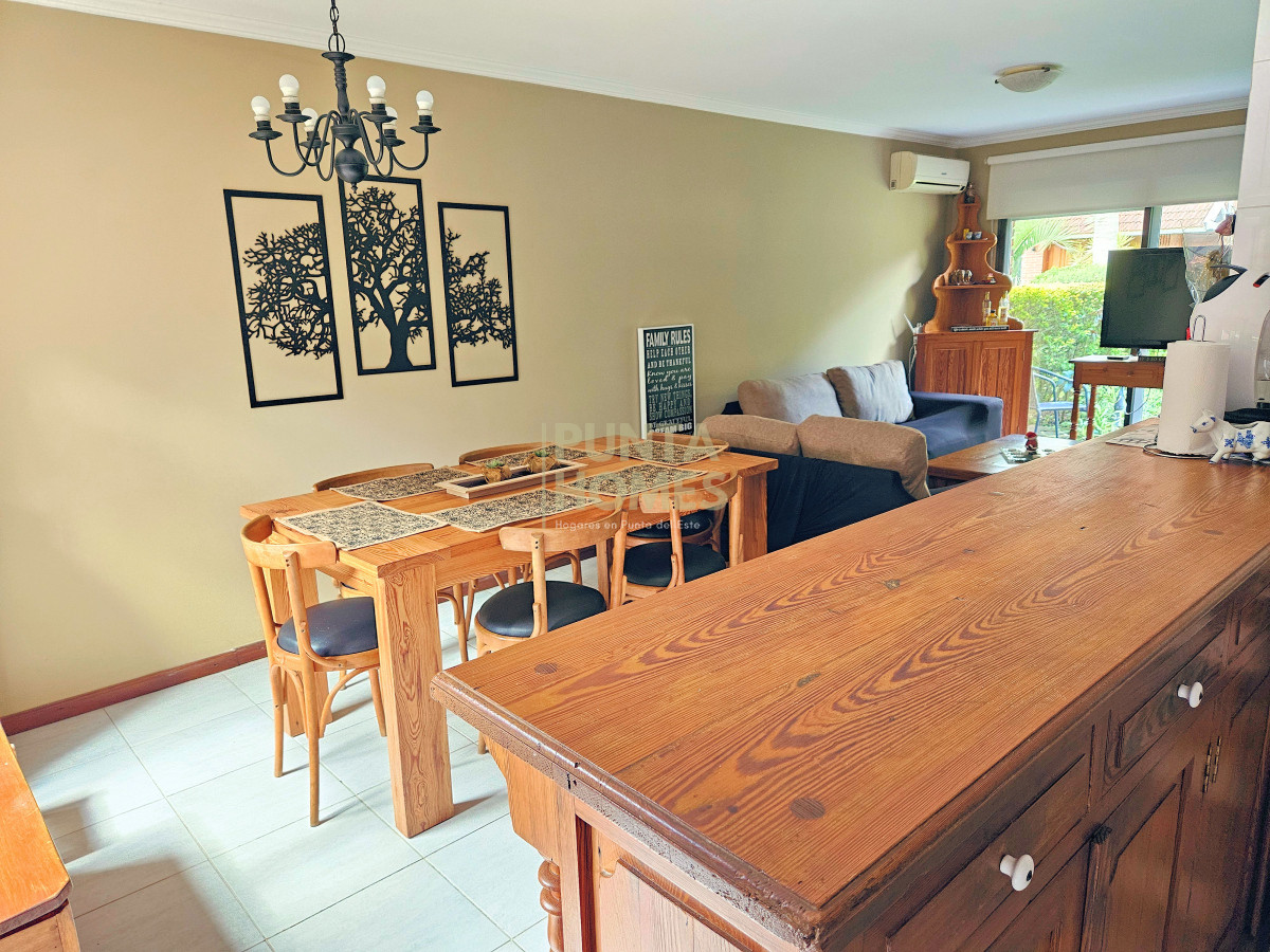 Apartamento ID.3867 - Apartamento de 2 dormitorios en Venta en Barrio cerrado en Punta del Este