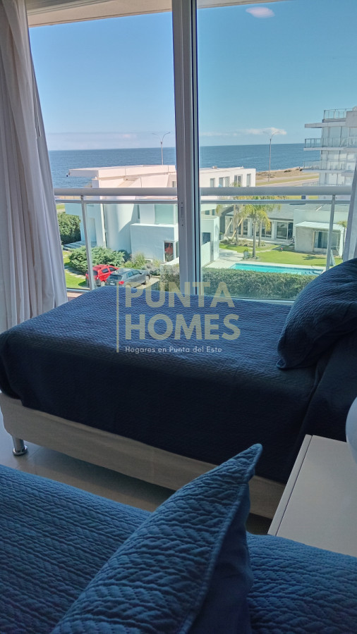 Apartamento ID.3907 - Alquiler temporal en Edificio Cruceros, Punta del Este.