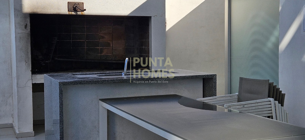 Apartamento ID.3836 - Venta apartamento en Punta del Este con amplia vista