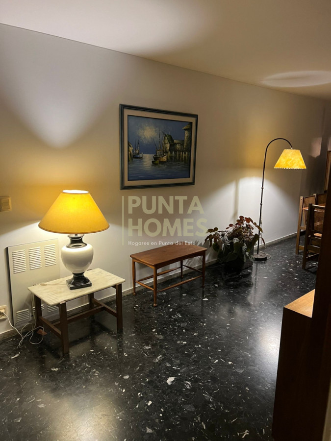 Apartamento ID.3861 - Venta departamento de 2 dormitorios en Edificio Apolo, Península, Punta del Este.