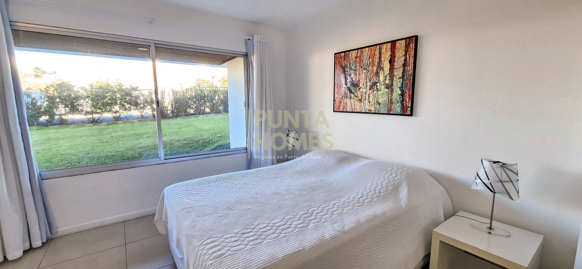 Apartamento ID.3833 - Venta de apartamento 2 dormitorios y 2 baños en Montoya, La Barra, Punta del Este.