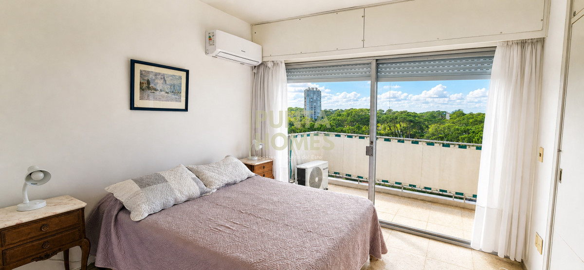 Apartamento ID.3952 - Venta de Apartamento de 3 dormitorios en Arcobaleno, Punta del Este.