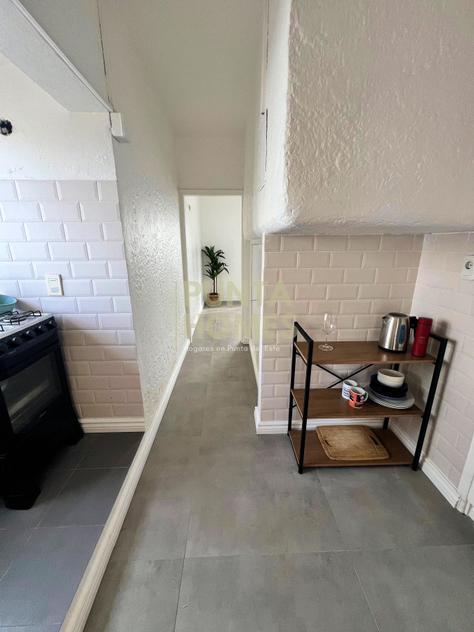 Apartamento ID.3886 - Renta asegurada en la Península de Punta del Este.! Departamento + monoambiente + local comercial