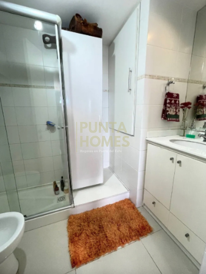 Apartamento ID.3836 - Venta apartamento en Punta del Este con amplia vista