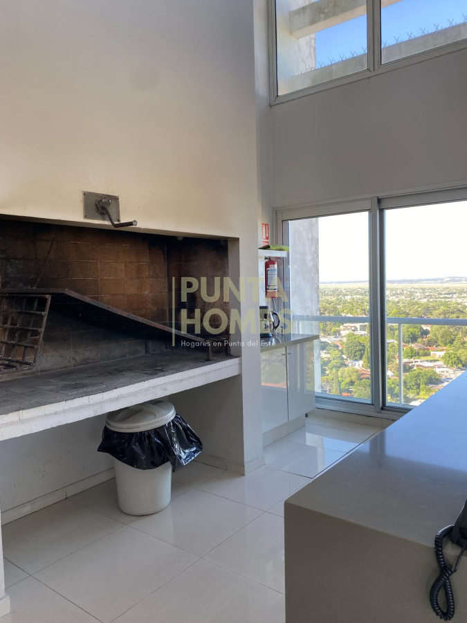 Apartamento ID.3836 - Venta apartamento en Punta del Este con amplia vista