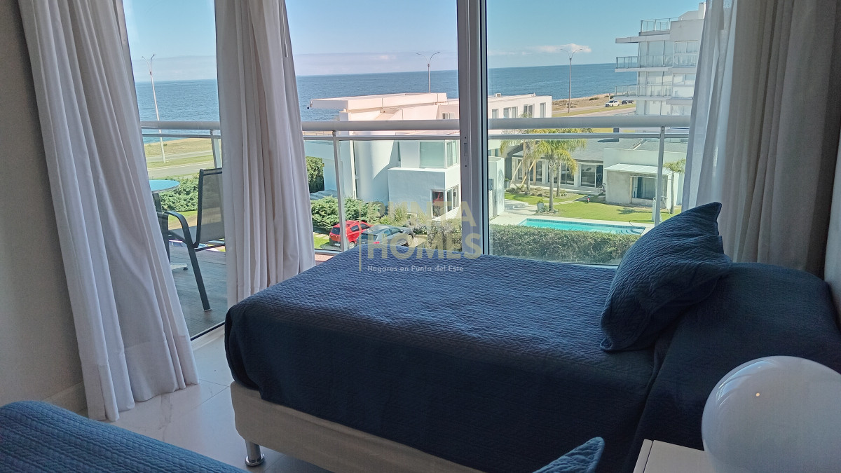 Apartamento ID.3907 - Alquiler temporal en Edificio Cruceros, Punta del Este.