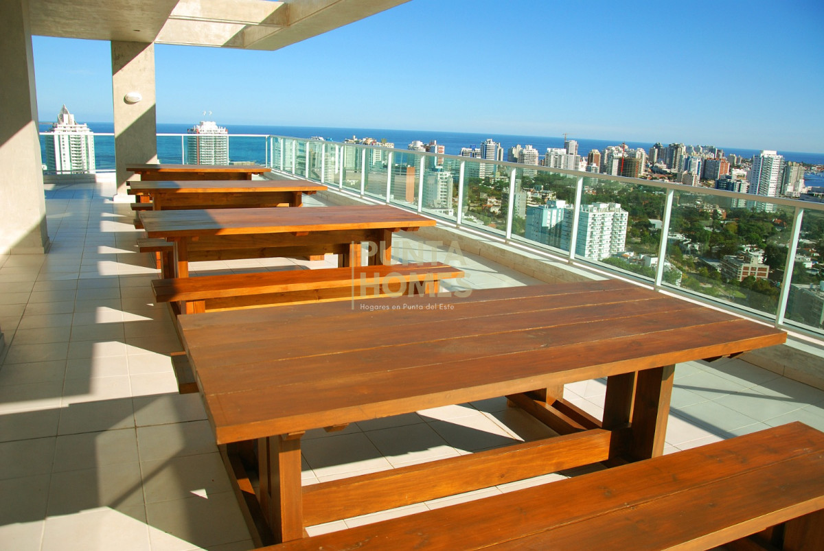 Apartamento ID.3797 - Venta de Apartamento de 3 dormitorios en Roosevelt, a metros del mar en Península.