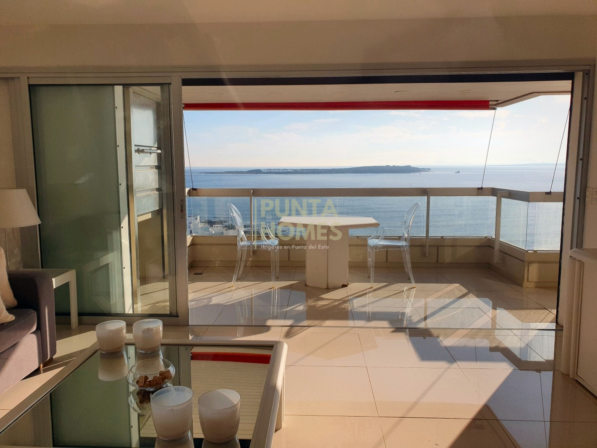 Apartamento ID.84 - Venta. Departamento de 4 Dormitorios en Punta del Este, Uruguay.