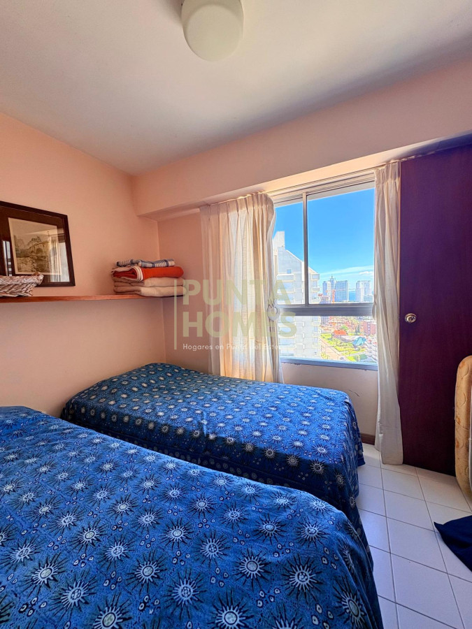 Apartamento ID.3877 - Apartamento frente a la brava con 4 dormitorios