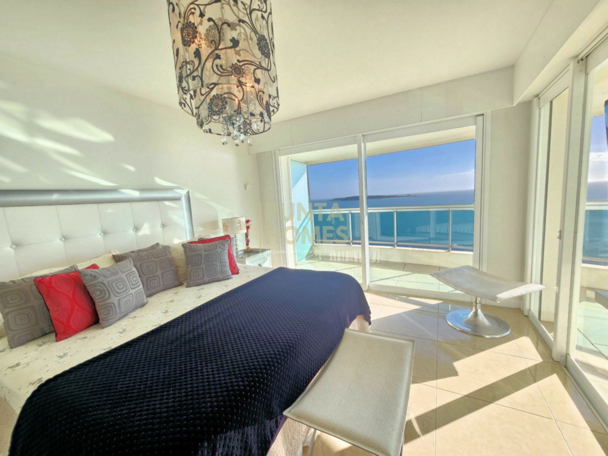 Apartamento ID.99 - Alquiler Temporada Departamento de 3 Dormitorios en Suite en Punta del Este.