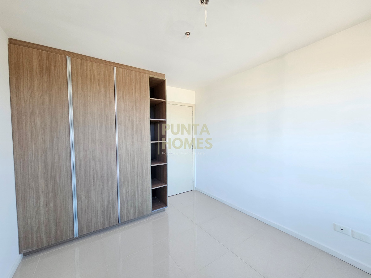 Apartamento ID.3796 - Venta de departamento de 3 dormitorios en Punta del Este.