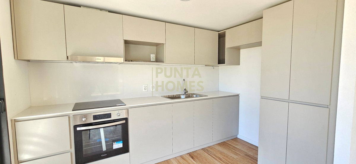 Apartamento ID.3813 - Venta departamento de 1 domritorio frente al mar en Punta del Este