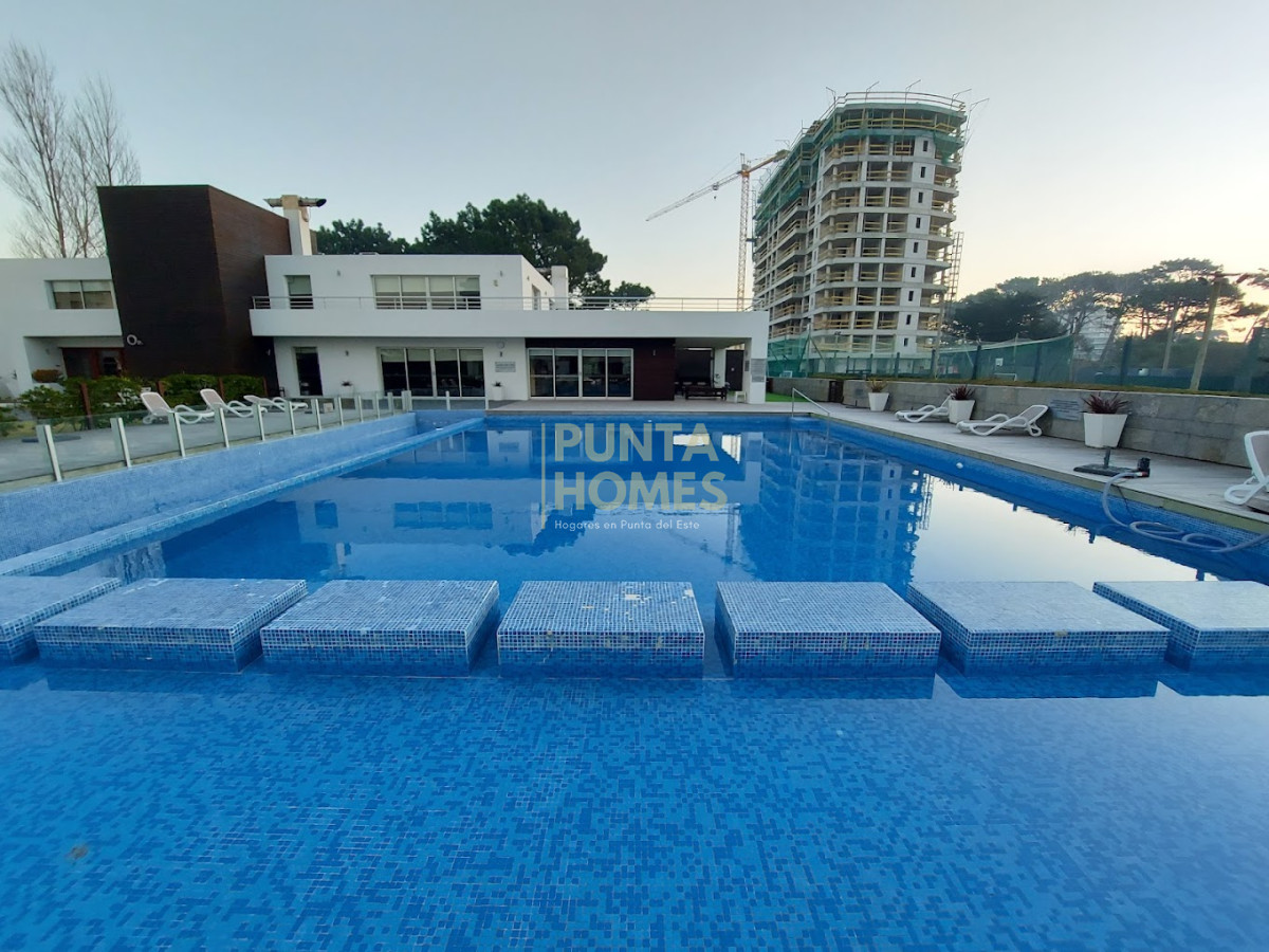 Apartamento ID.3785 - Venta de apartamento de 2 dormitorios en Punta del Este