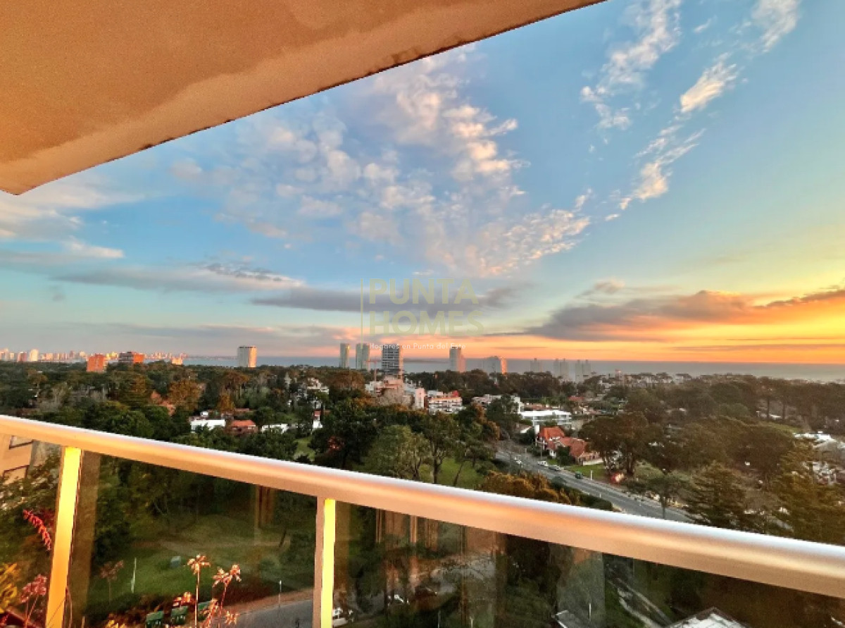 Apartamento ID.3836 - Venta apartamento en Punta del Este con amplia vista