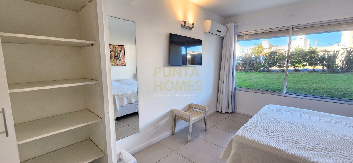 Apartamento ID.3833 - Venta de apartamento 2 dormitorios y 2 baños en Montoya, La Barra, Punta del Este.