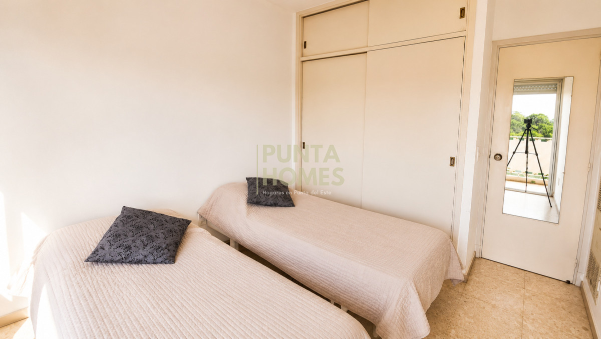 Apartamento ID.3952 - Venta de Apartamento de 3 dormitorios en Arcobaleno, Punta del Este.