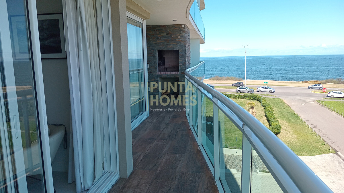 Apartamento ID.3907 - Alquiler temporal en Edificio Cruceros, Punta del Este.