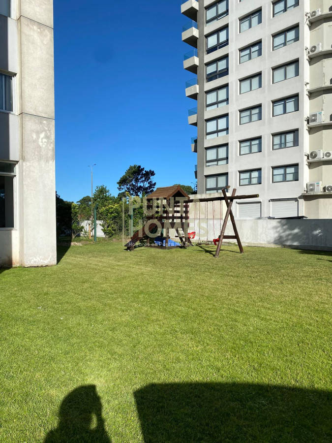 Apartamento ID.3836 - Venta apartamento en Punta del Este con amplia vista