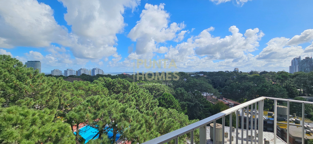 Apartamento ID.3952 - Venta de Apartamento de 3 dormitorios en Arcobaleno, Punta del Este.