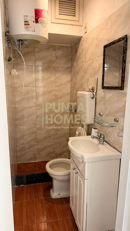 Apartamento ID.3886 - Renta asegurada en la Península de Punta del Este.! Departamento + monoambiente + local comercial