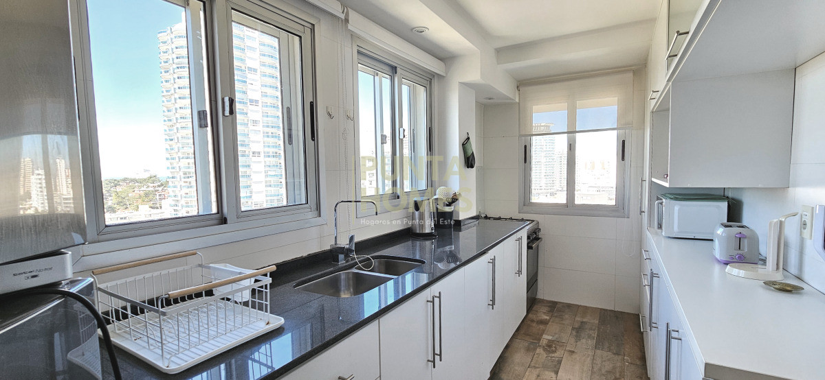 Boulevard Artigas - GoPunta - Portal Inmobiliario de Punta del Este - Maldonado