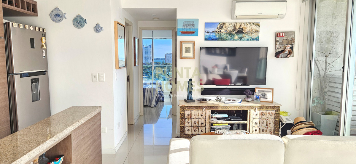 Apartamento ID.3847 - Venta de departamento de 2 dormitorios y 2 baños en Punta del Este.