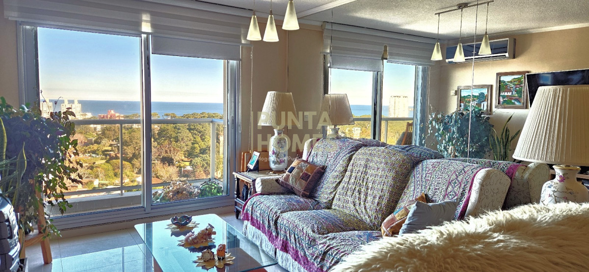 Apartamento ID.3836 - Venta apartamento en Punta del Este con amplia vista