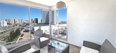 Venta amplio apartamento con vista a playa Mansa