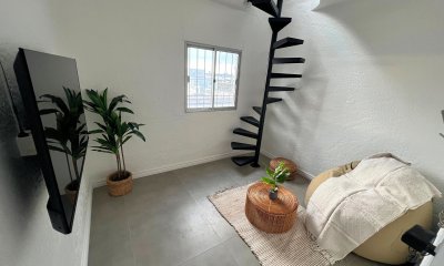 Renta asegurada en la Península de Punta del Este.! Departamento + monoambiente + local comercial