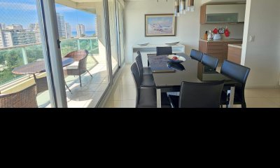 Venta departamento de 3 dormitorios en venta en Punta del Este