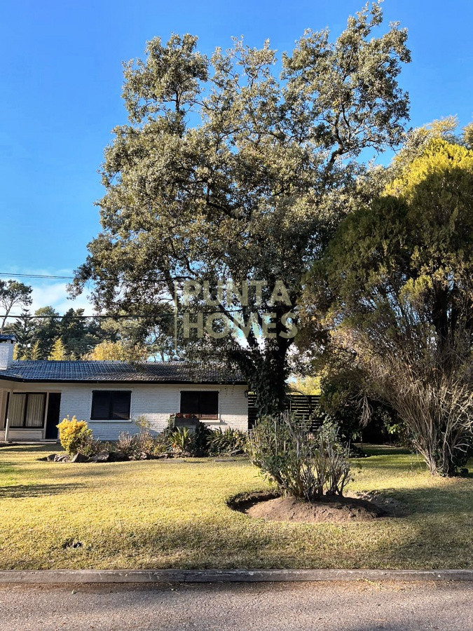 Casa ID.89 - Casa Tradicional en Venta, San Rafael, Punta del Este, 4 Dormitorios.