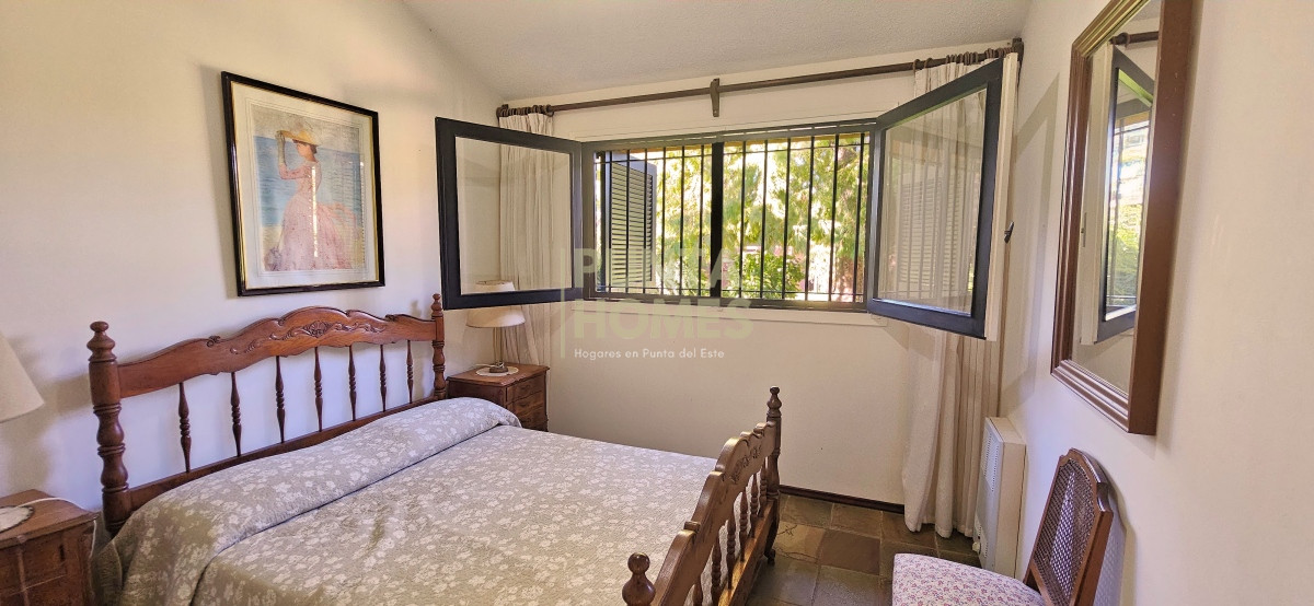 Casa ID.3804 - Oportunidad! Venta de casa de 7 dormitorios en Pinares, Punta del Este.