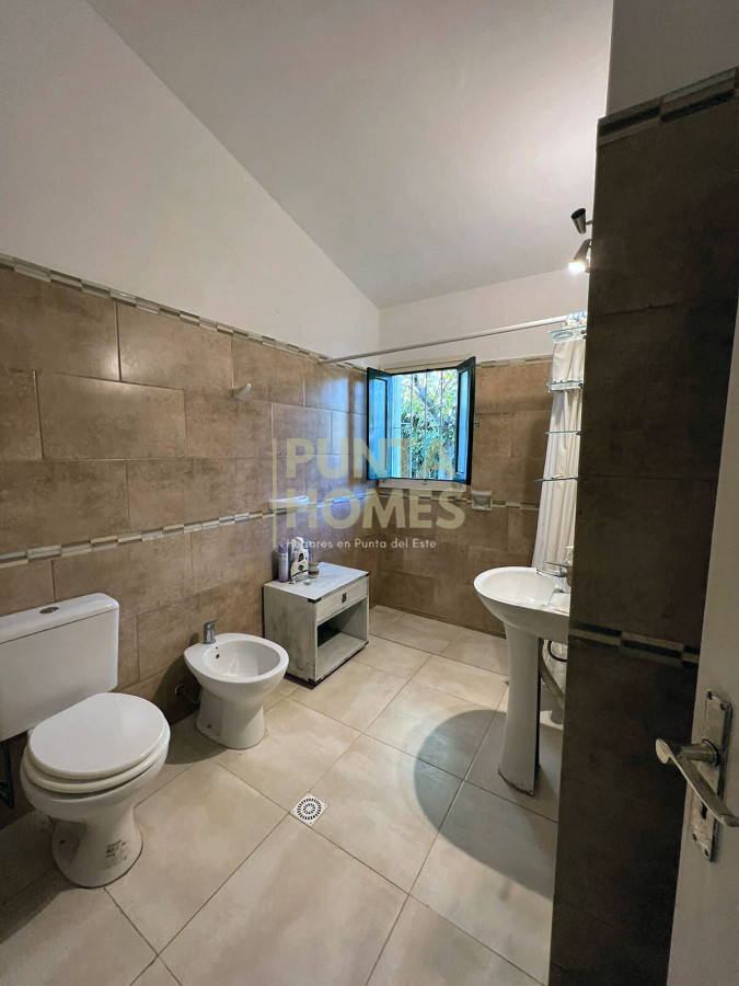 Casa ID.89 - Casa Tradicional en Venta, San Rafael, Punta del Este, 4 Dormitorios.