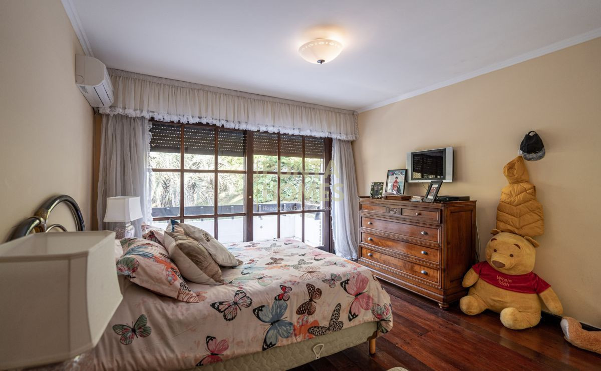 Casa ID.16 - Venta de Residencia de 7 dormitorios en Zona Golf.