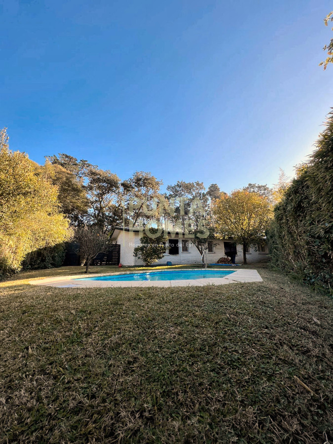 Casa ID.89 - Casa Tradicional en Venta, San Rafael, Punta del Este, 4 Dormitorios.