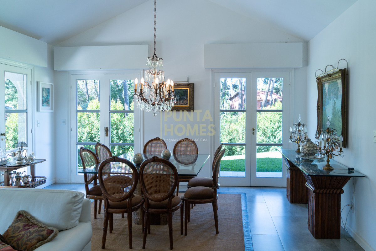 Casa ID.3834 - Venta renovada propiedad en San Rafael