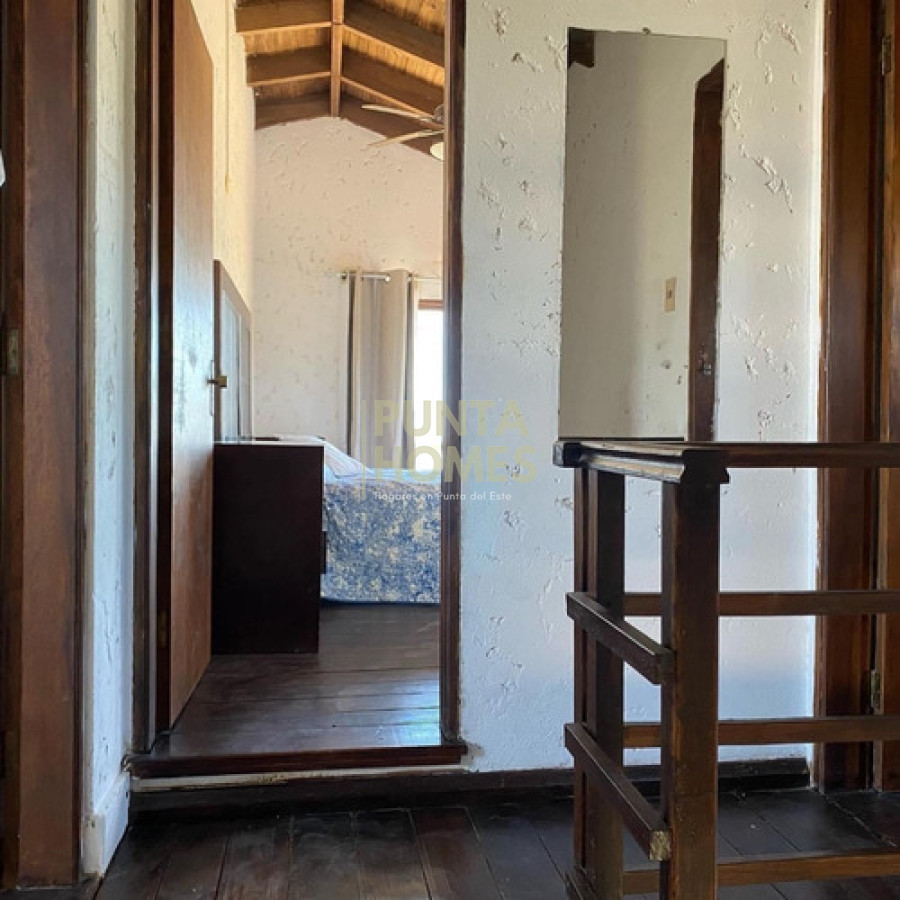 Casa ID.3858 - Venta casa con 4 dormitorios en Punta del Diablo 