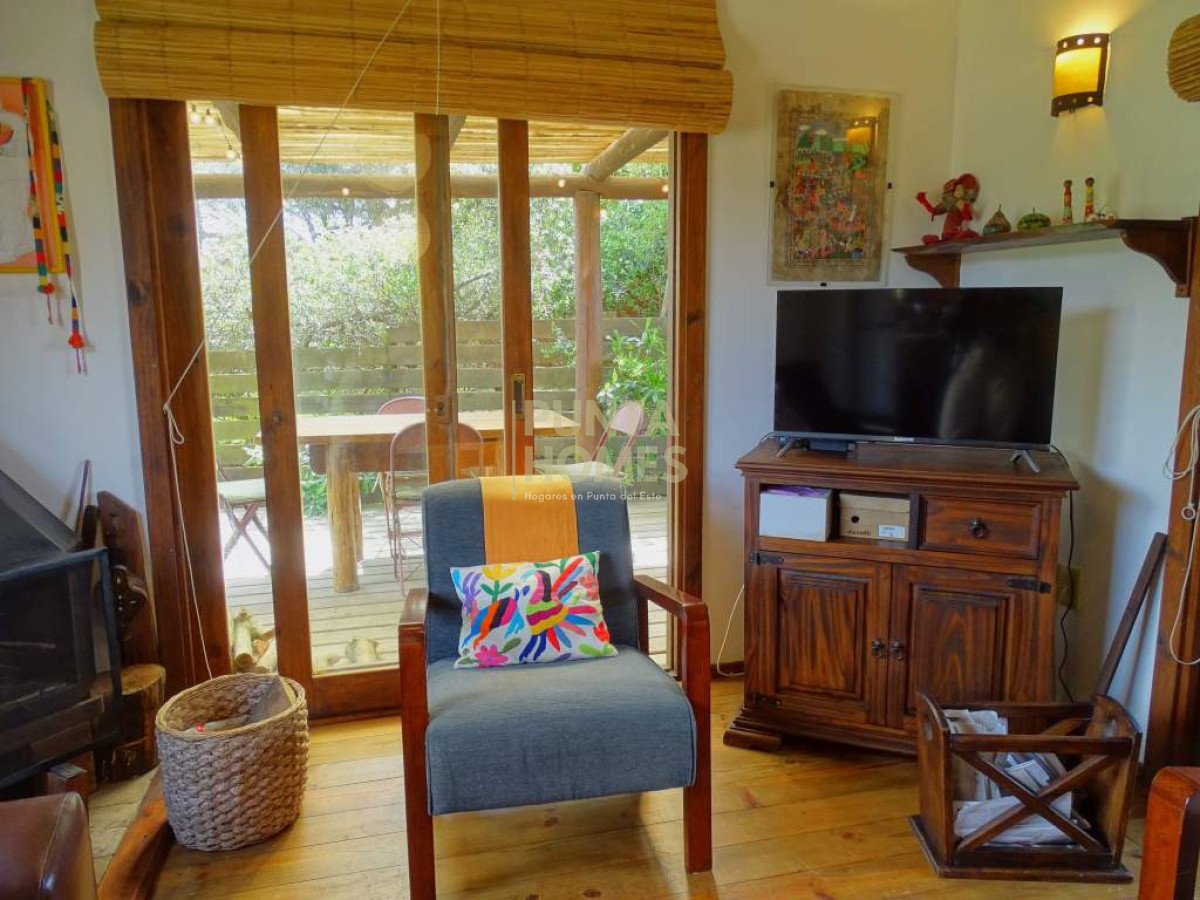 Casa ID.3919 - Venta de Casa de 2 dormitorios en Punta del Diablo zona Rivero