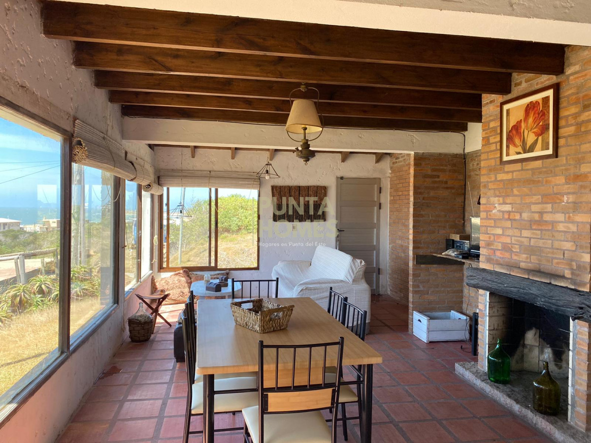 Casa ID.3858 - Venta casa con 4 dormitorios en Punta del Diablo 