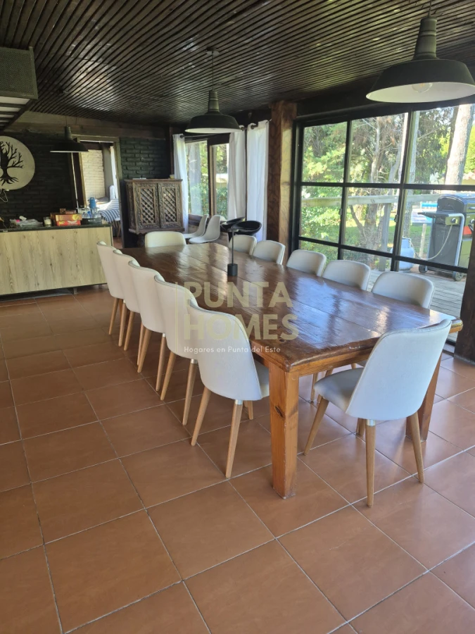 Casa ID.3835 - Venta de casa de 5 dormitorios en San Rafael, Punta del Este.