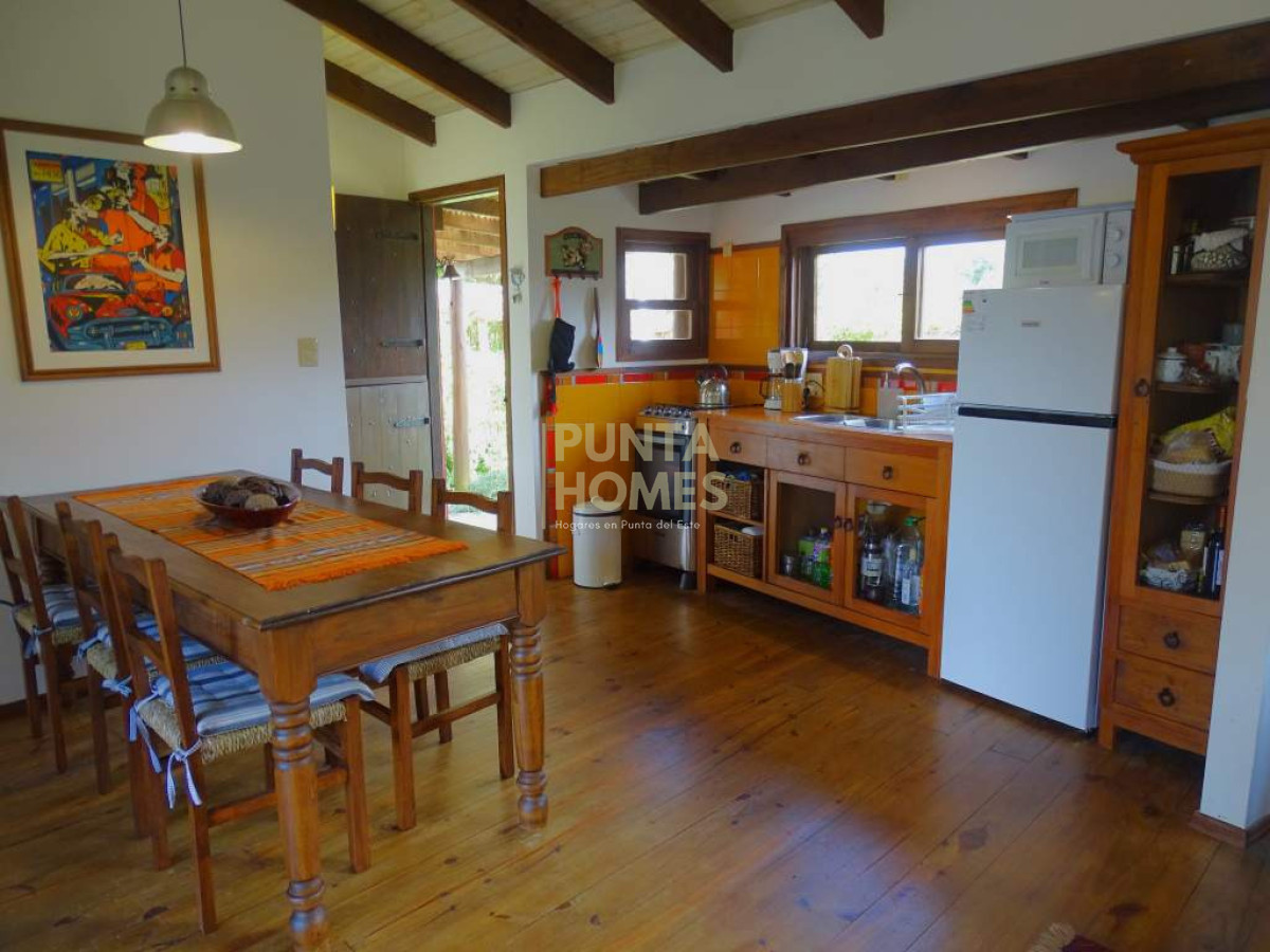Casa ID.3919 - Venta de Casa de 2 dormitorios en Punta del Diablo zona Rivero