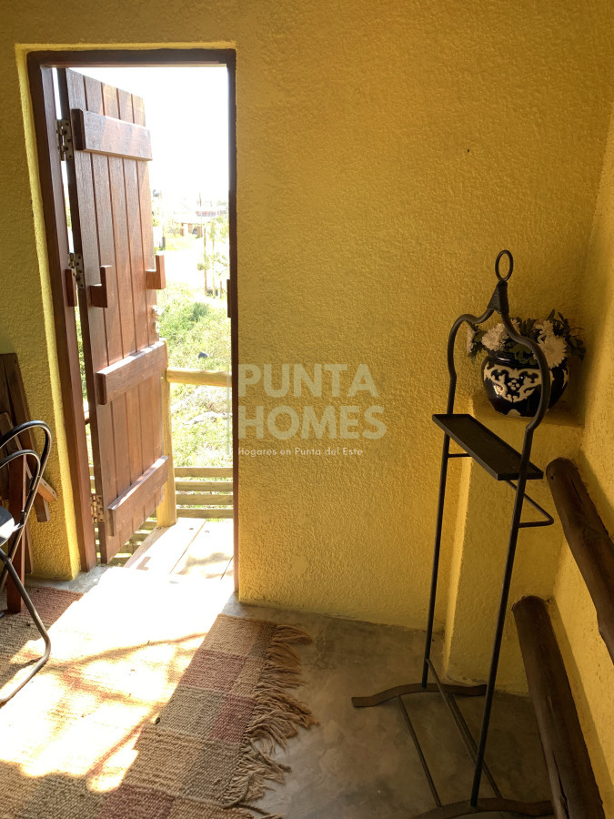 Casa ID.3848 - Venta casa Punta del diablo a 3 cuadras de la playa 
