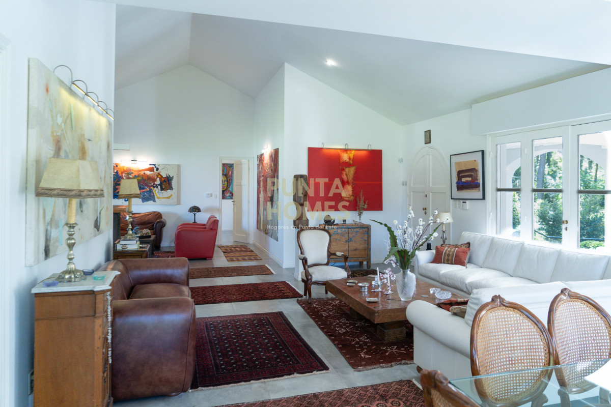 Casa ID.3834 - Venta renovada propiedad en San Rafael
